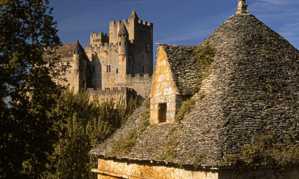 village chateau de beynac © OT intercommunal du PGd Noir