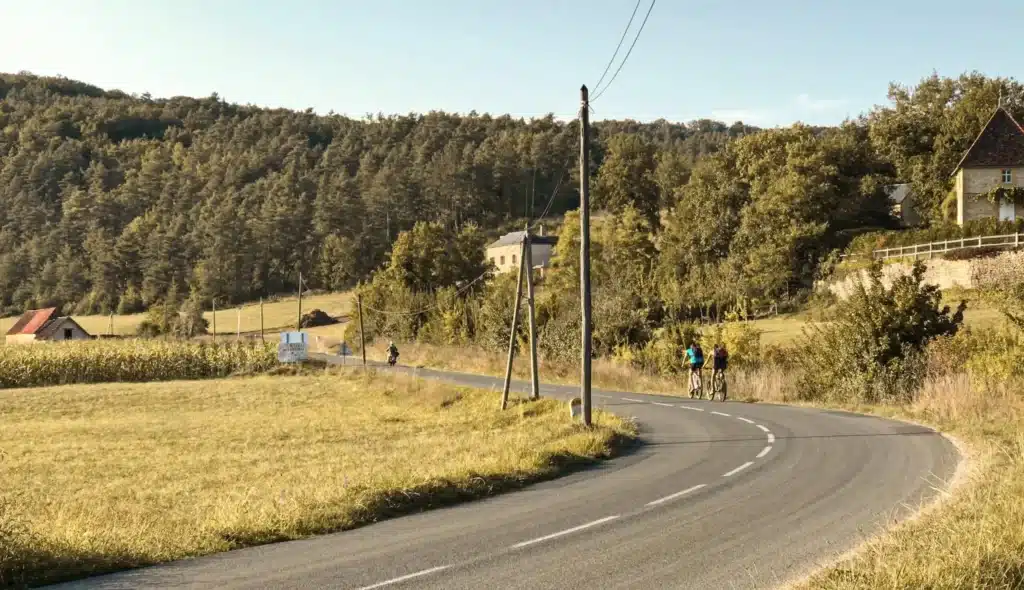 route vallee de la vezere velo de route dordogne